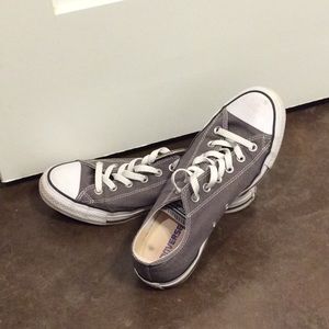 Converse Size 10